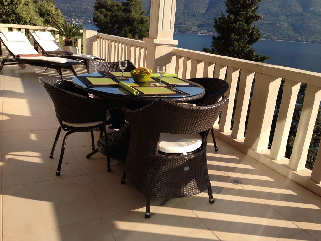 Villa Jade Apartments Front Row Sea View - Walk To Korcula Old Town Medvinjak 외부 사진