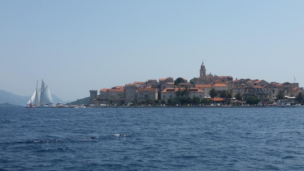 Villa Jade Apartments Front Row Sea View - Walk To Korcula Old Town Medvinjak 외부 사진