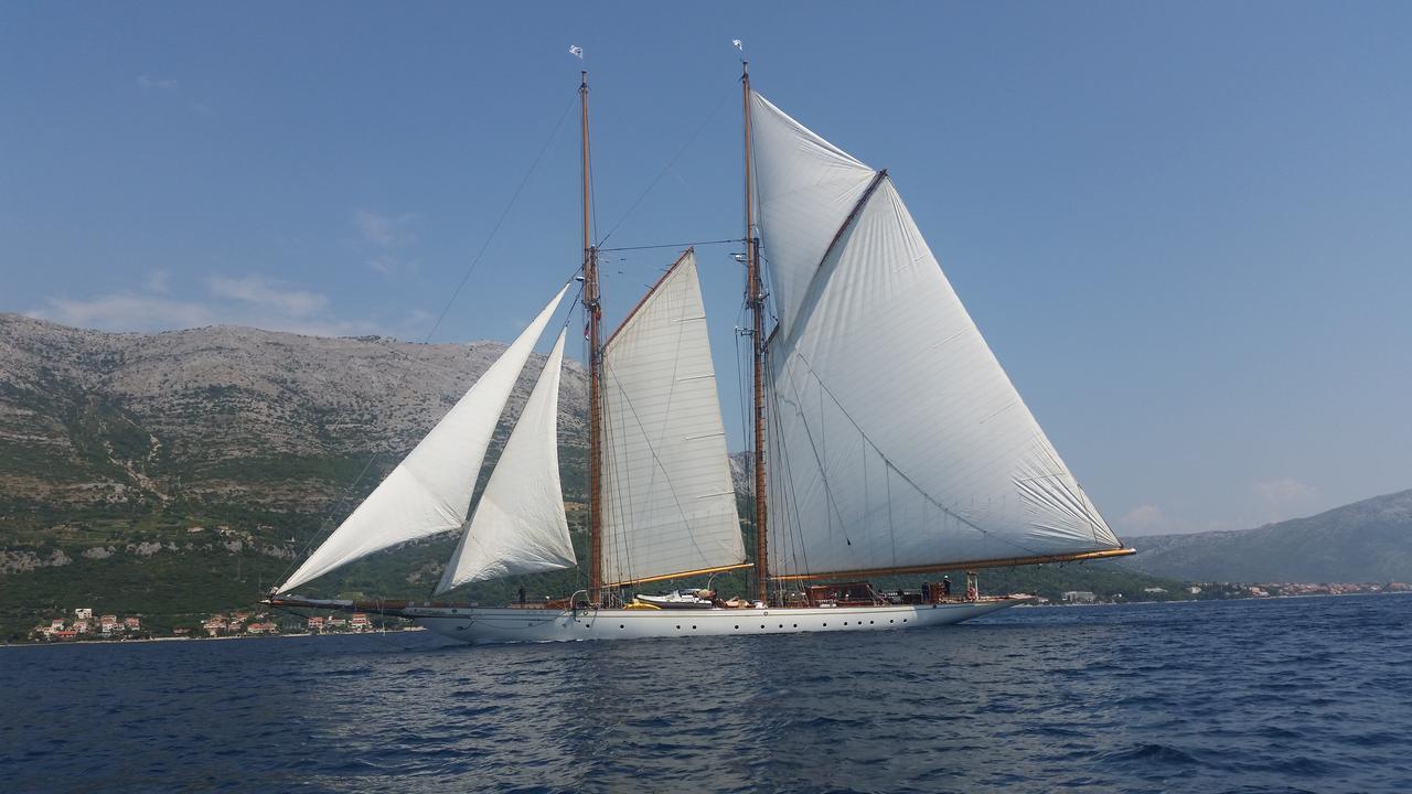Villa Jade Apartments Front Row Sea View - Walk To Korcula Old Town Medvinjak 외부 사진