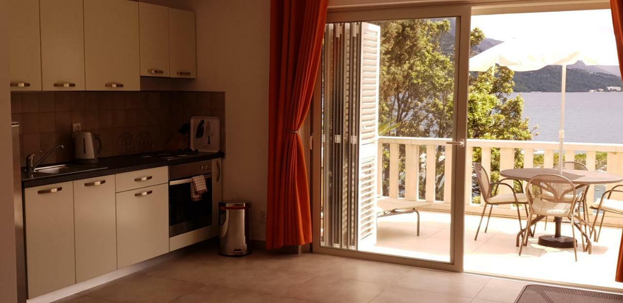 Villa Jade Apartments Front Row Sea View - Walk To Korcula Old Town Medvinjak 외부 사진