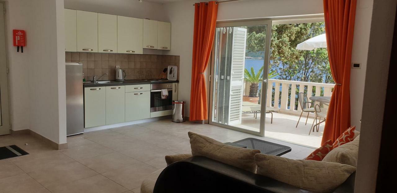 Villa Jade Apartments Front Row Sea View - Walk To Korcula Old Town Medvinjak 외부 사진